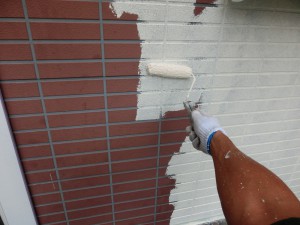 外壁の下塗り塗装