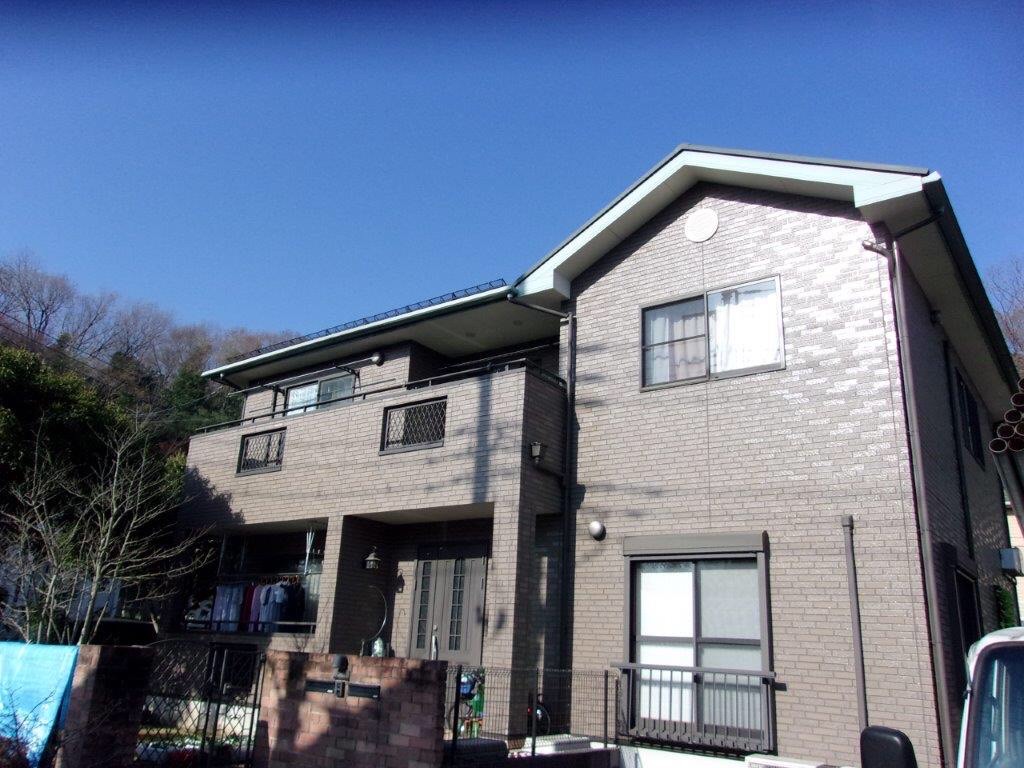 外壁塗装・屋根の棟板金ジョイントコーキング補修｜東京都八王子市のA様邸の塗り替えリフォーム